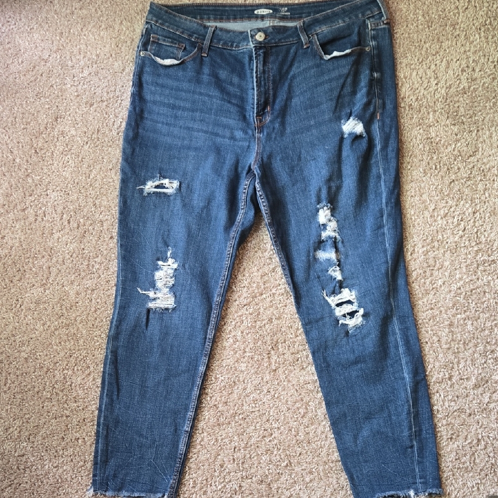 Old Navy Blue Cropped Ankle Jeans with Distressed Details